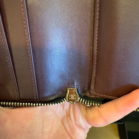 CONSIGNED Chanel Zip around Wallet - Picture 8 of 13
